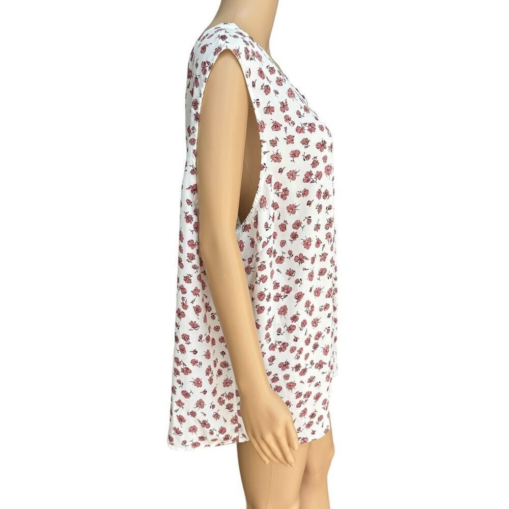 Ryan Wythe women’s floral sleeveless blouse size 3X - Picture 2 of 6